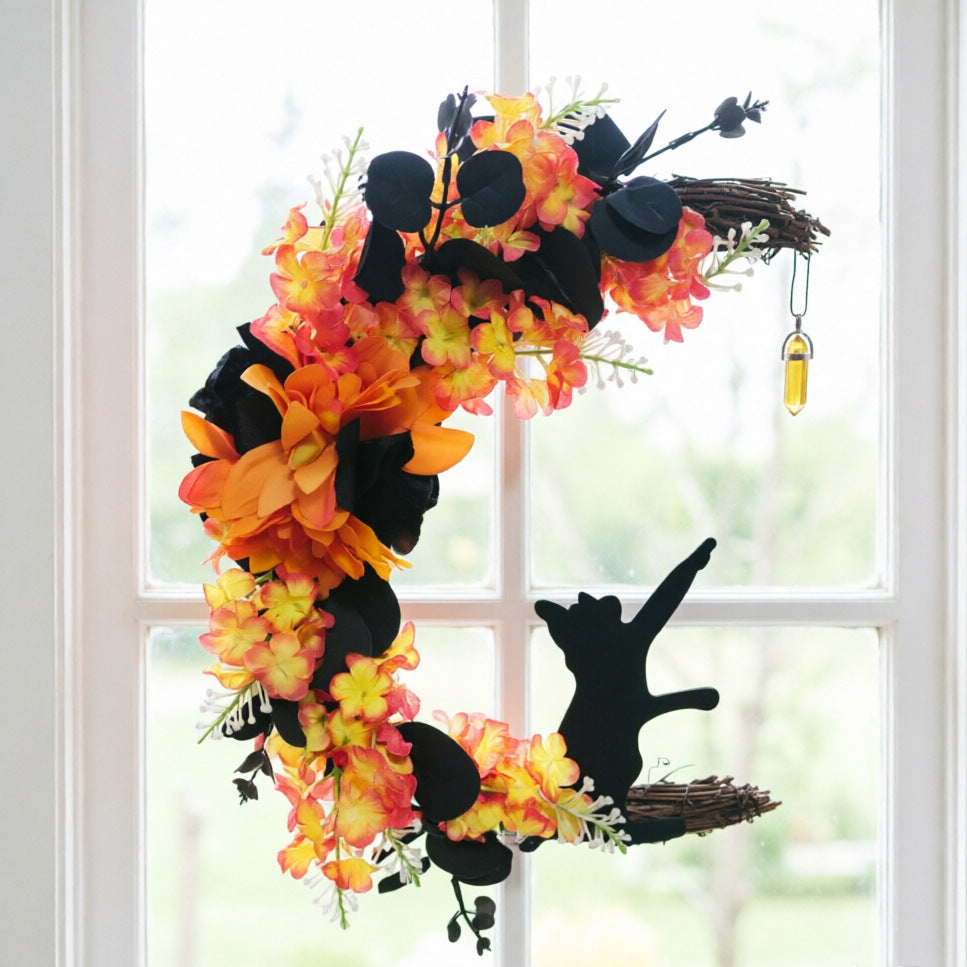 đđââŦ Light Up Your Door With a Magical Halloween Moon Cat Wreath