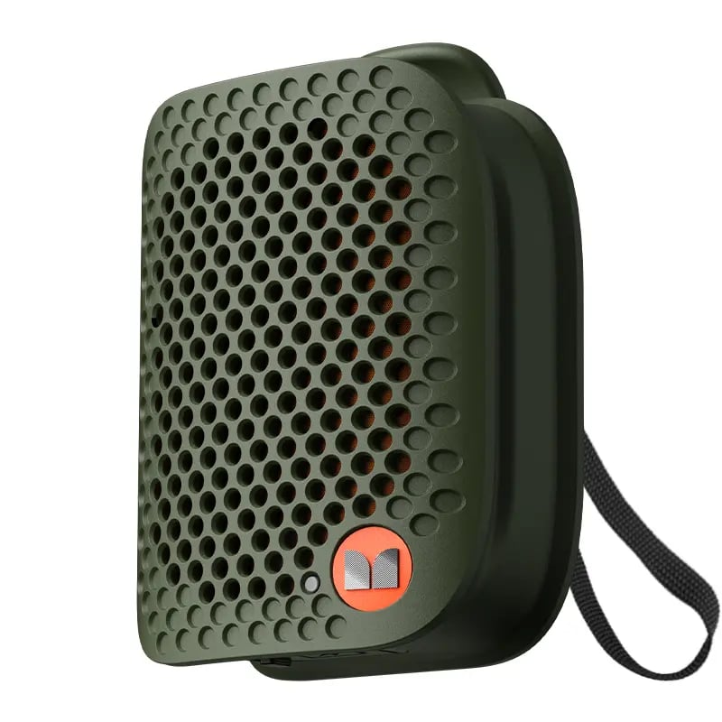 Portable Clip-On Bluetooth Speaker – Ultra-Light Wearable Sound with IPX7 Waterproof Protection