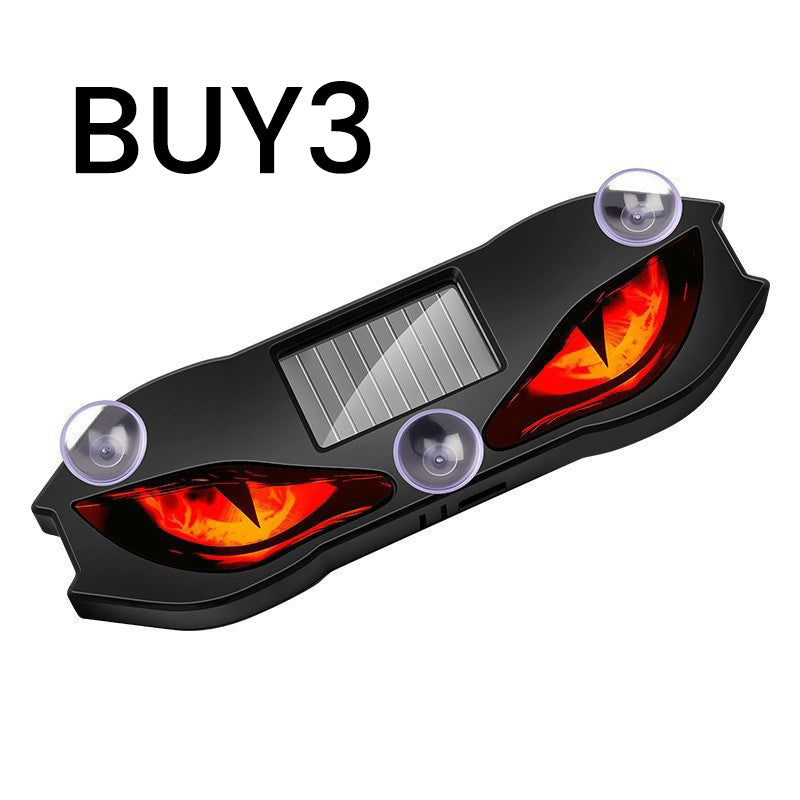 đđ Solar-powered, weatherproof, automatic activation at dark â for more safety on the roadside. đĨđĄī¸
