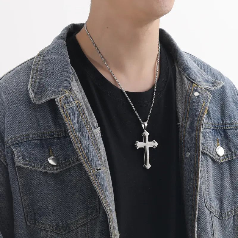 Men’s Engraved Cross Necklace – Timeless Style with a Meaningful Message