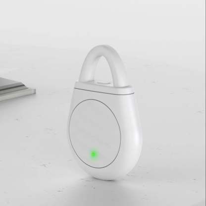 🔥Limited time offer Buy 3 get 2 free!🐦No more trouble from birds, beasts and locusts!Portable Ultrasonic Bird Repellent Keychain