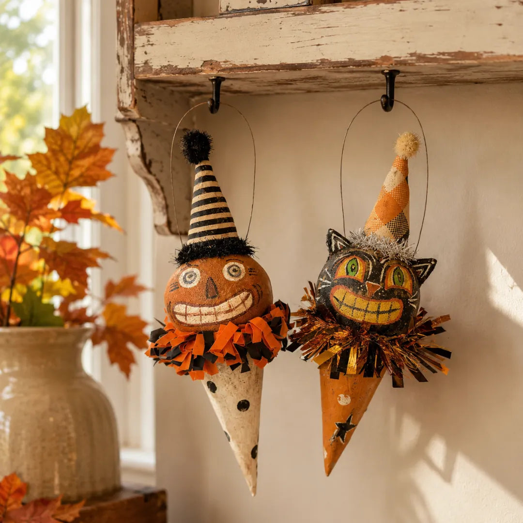 🎃Vintage Pumpkin & Black Cat Ornament🐱