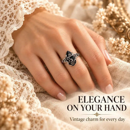 Vintage Floral Black Stone Ring – Statement Jewelry