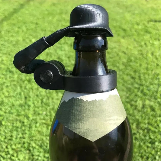 🔥Hot Sale 49% off🌟🪖 Reusable Soldier Salute Beer Bottle Helmet