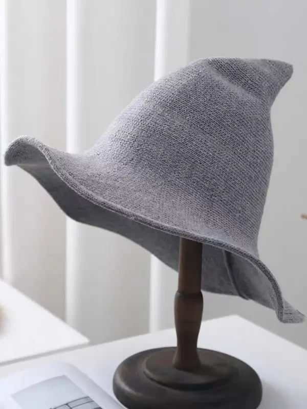 🧙 Knitted Wizard Hat  - ✨ Cozy Halloween Fantasy Costume Accessory
