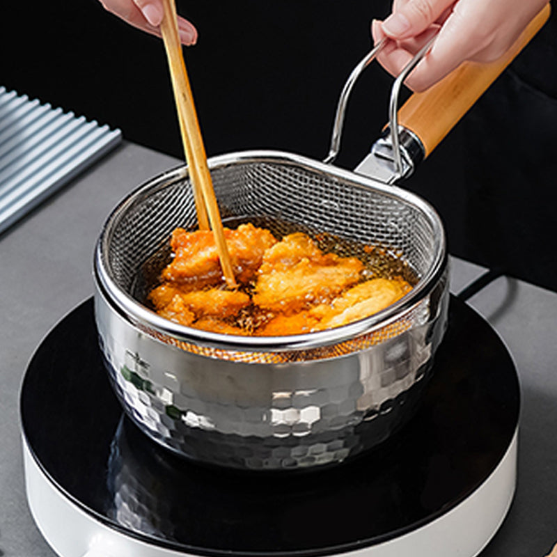 📢📢40% OFF !! ⏰Stainless Steel Sieve with Handle🥄🫕